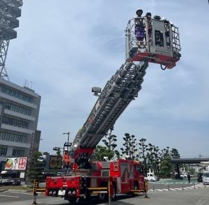 はしご車